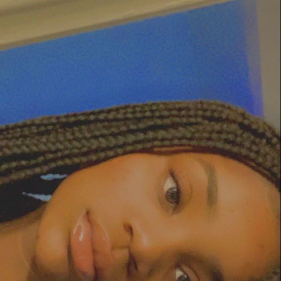 Meet your Posher, Claudiq - Picture 1 of 1